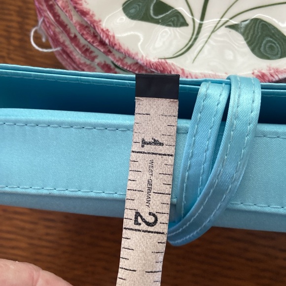 Bulgari parfums satin clutch light blue - Picture 11 of 11